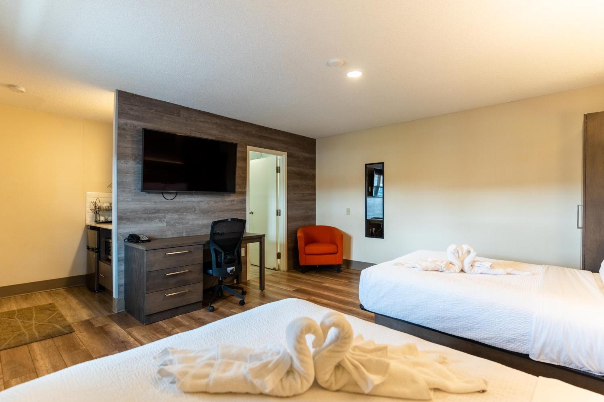 Glengarry Extended Stays Truro Bagian luar foto