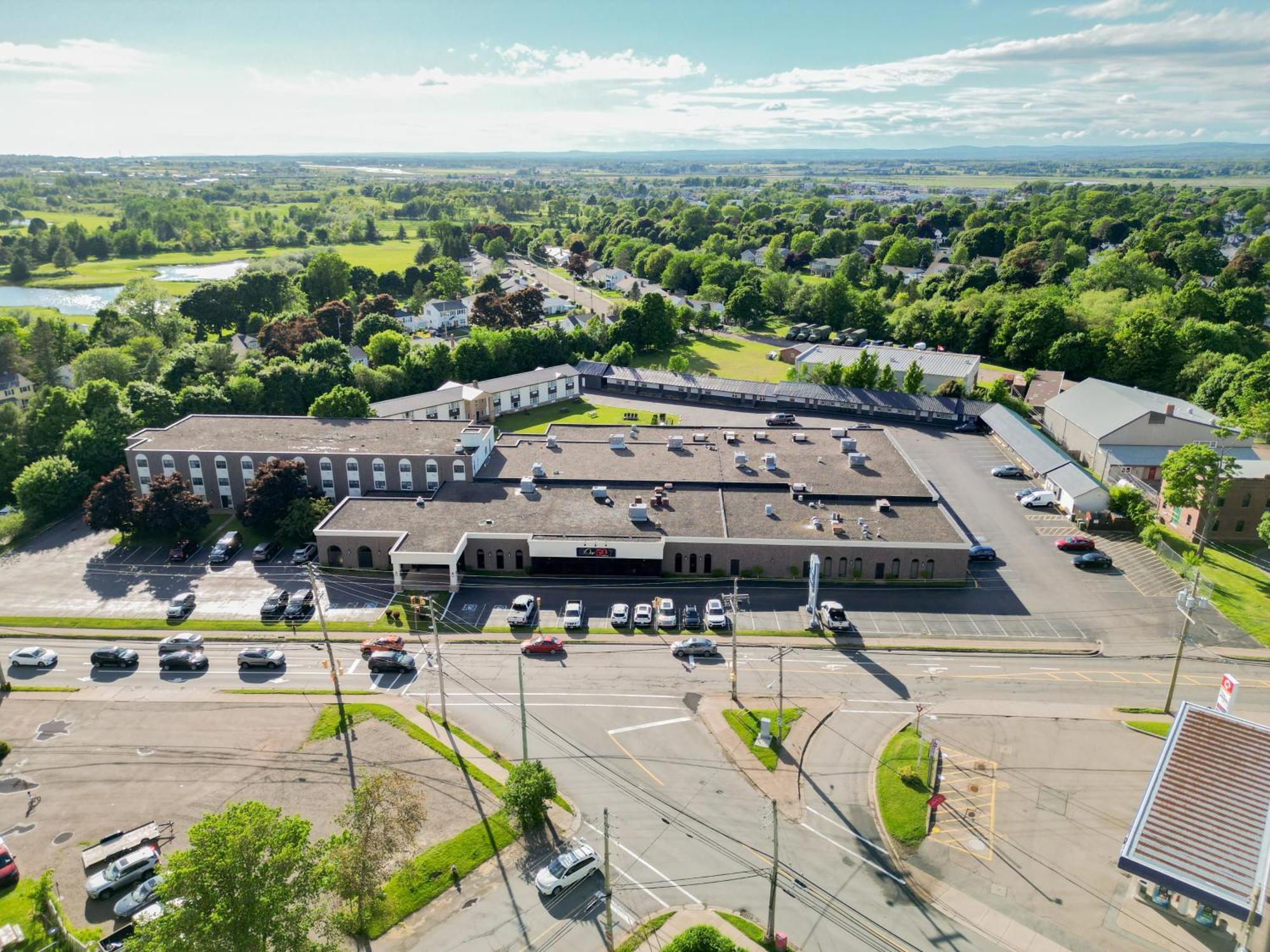 Glengarry Extended Stays Truro Bagian luar foto